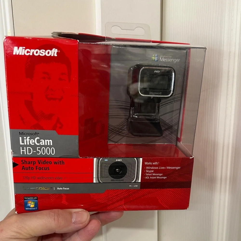Microsoft LifeCam HD-5000 Webcam - Black and Silver